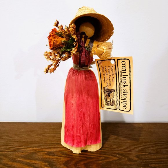 Corn Husk Doll Hand Made North Carolina Folk Art Pink Apron Flowers Bonnet 9" - Picture 1 of 11